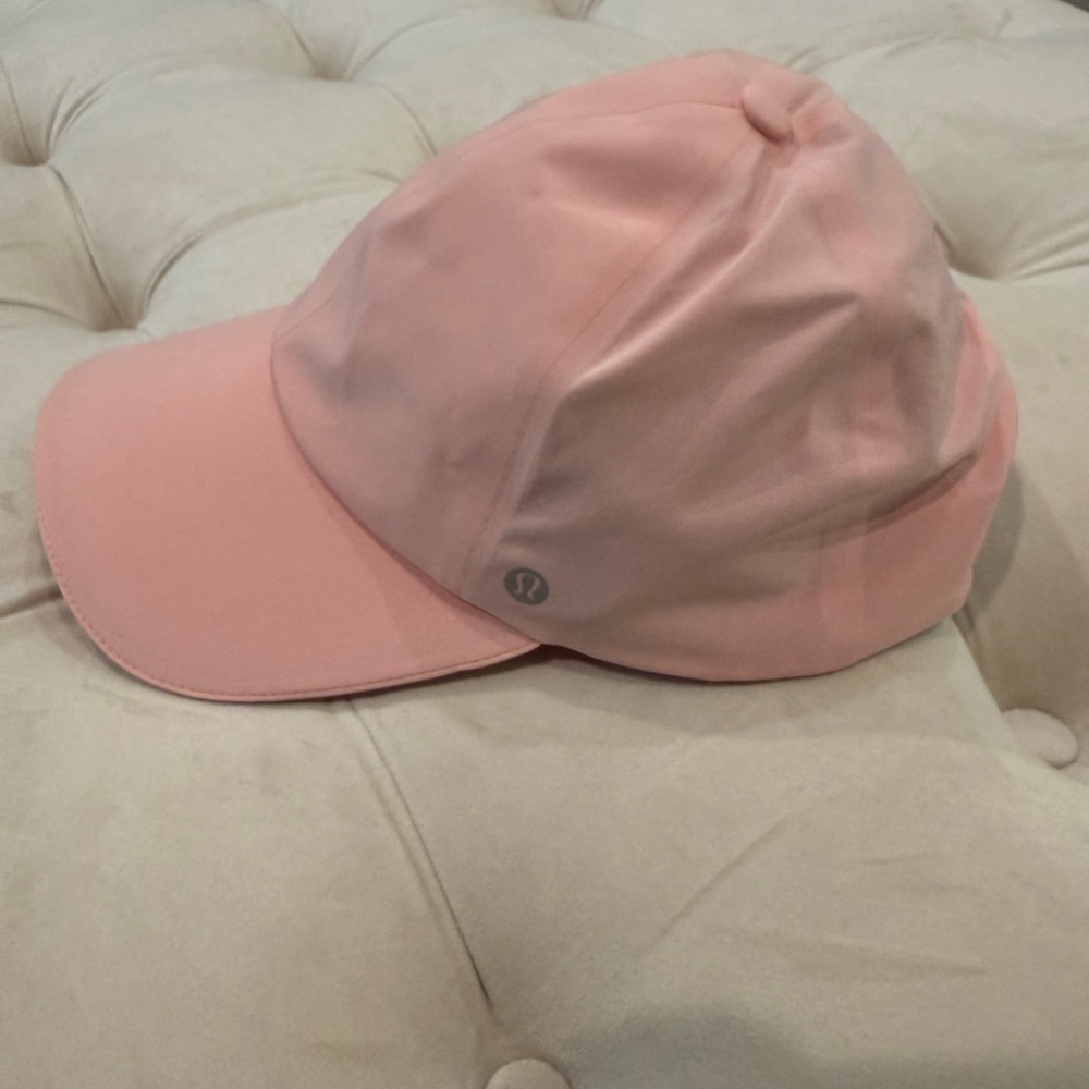 Lululemon Athletica Peach Cap - NWT